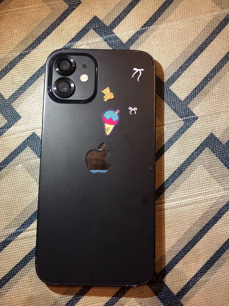 Apple iPhone 12 0