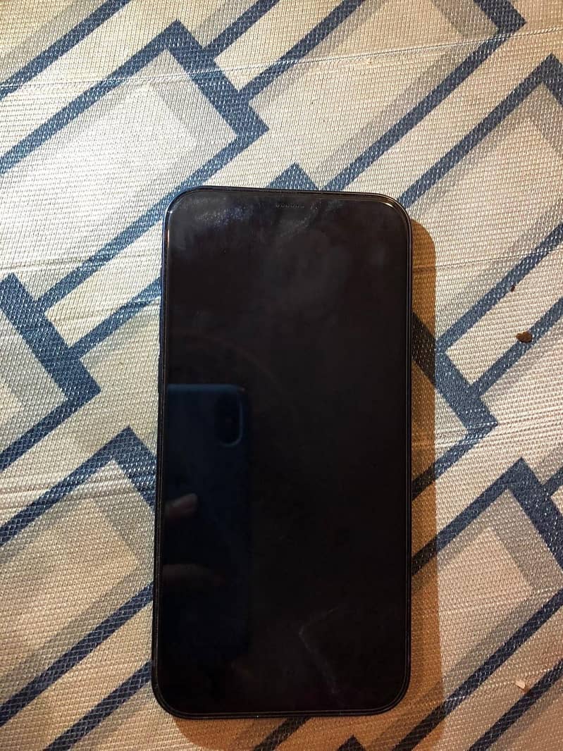 Apple iPhone 12 1