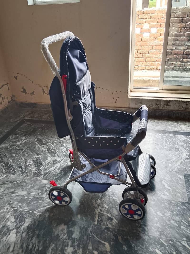 pram & walker 1