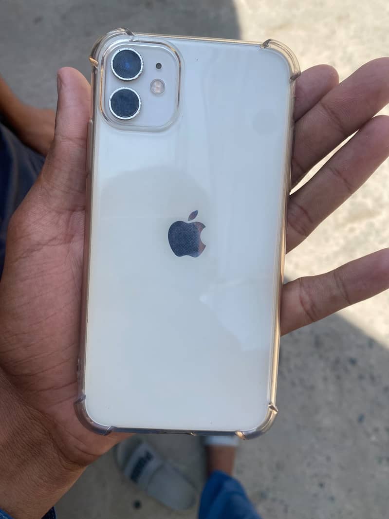 Apple iPhone 11 0