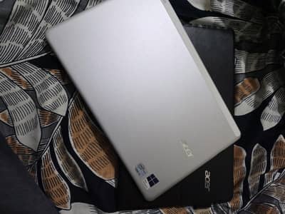 acer 2in1 core i3 128gb