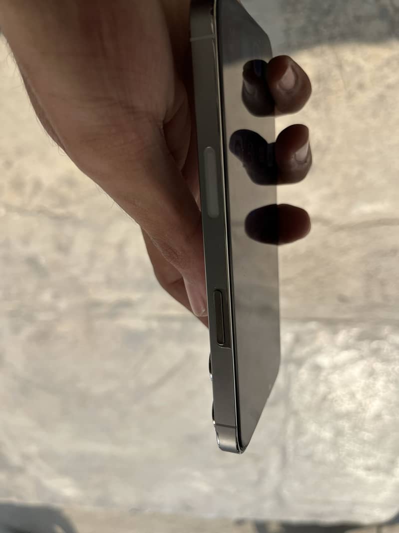 Apple iPhone 13 Pro 1