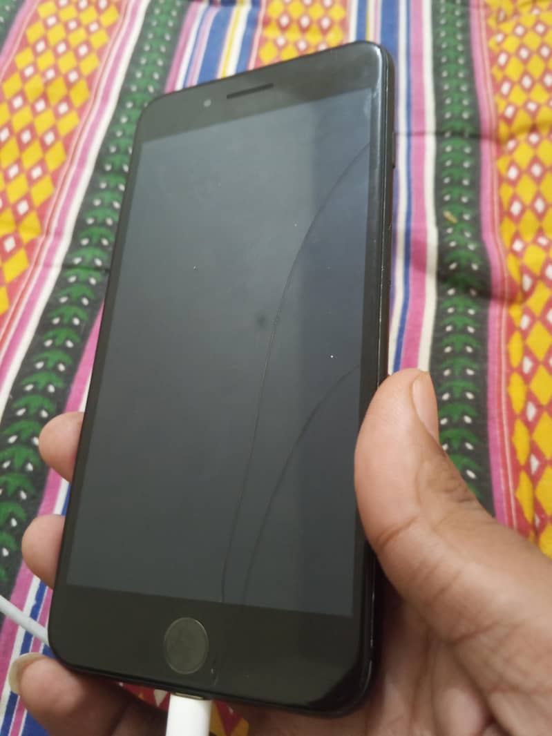 Apple iPhone 7 Plus 0