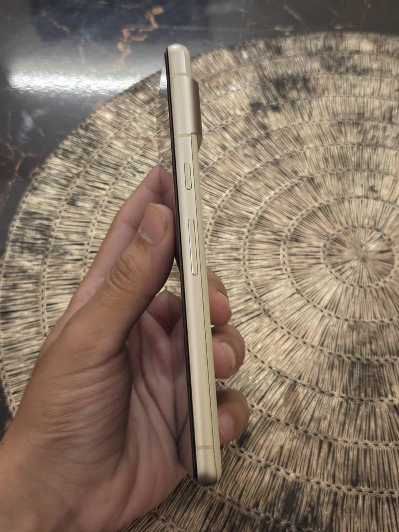 Google Pixel 7 5