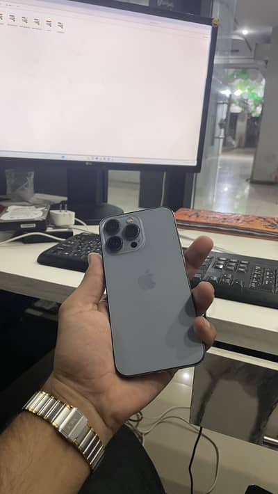 Apple iPhone 13 Pro