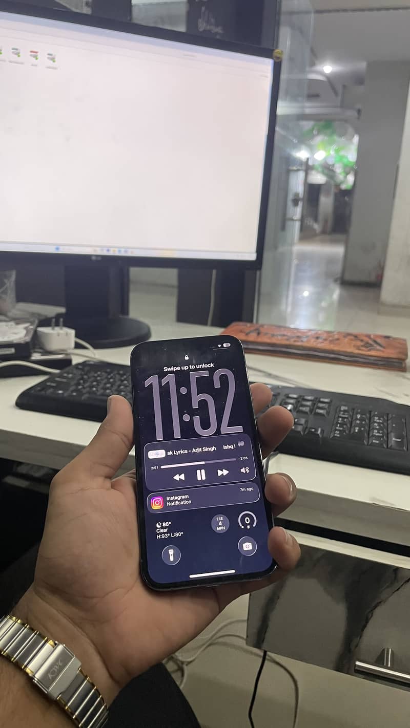 Apple iPhone 13 Pro 1