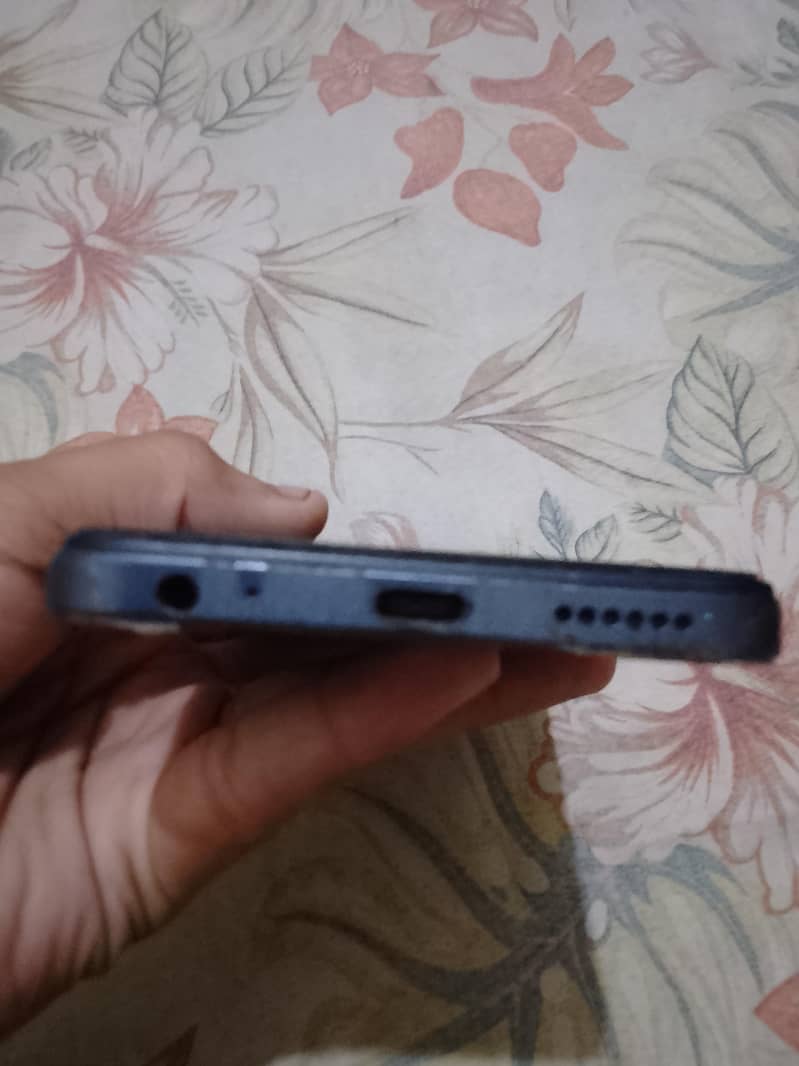 Tecno Spark 20C 0
