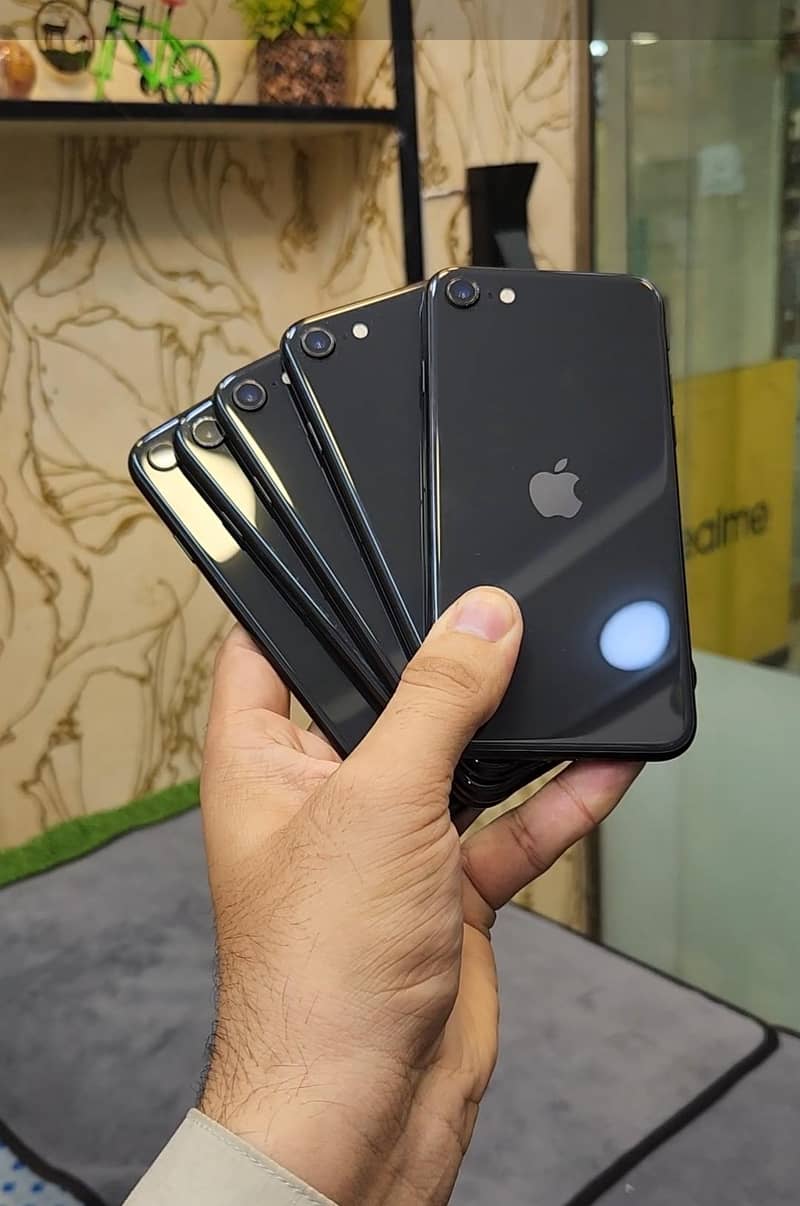 Apple iPhone SE 4