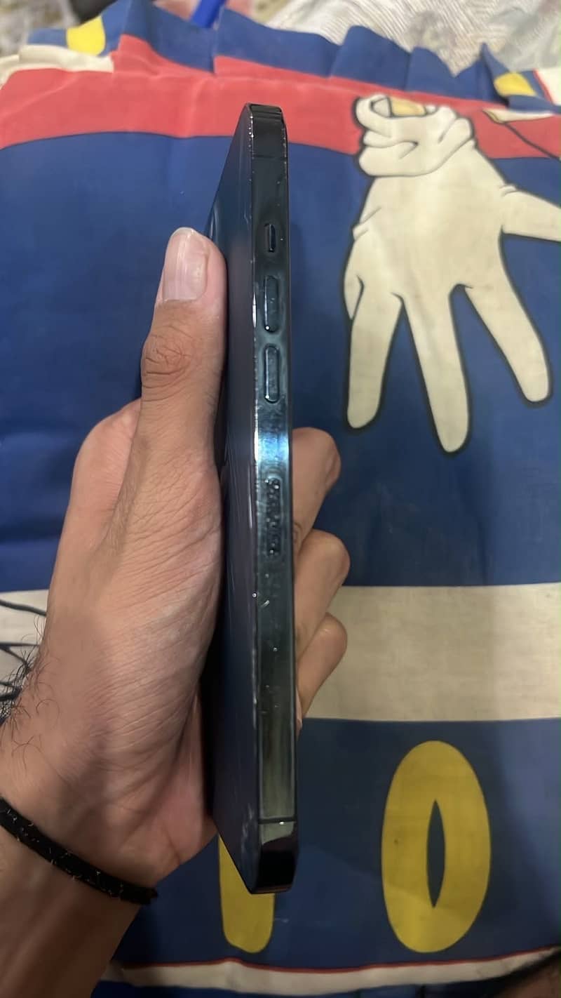 Apple iPhone 12 Pro Max 3