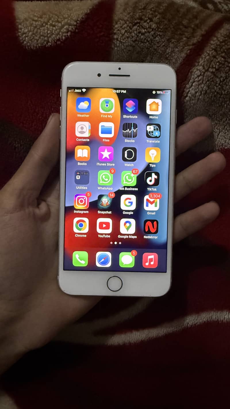 Apple iPhone 7 Plus 0
