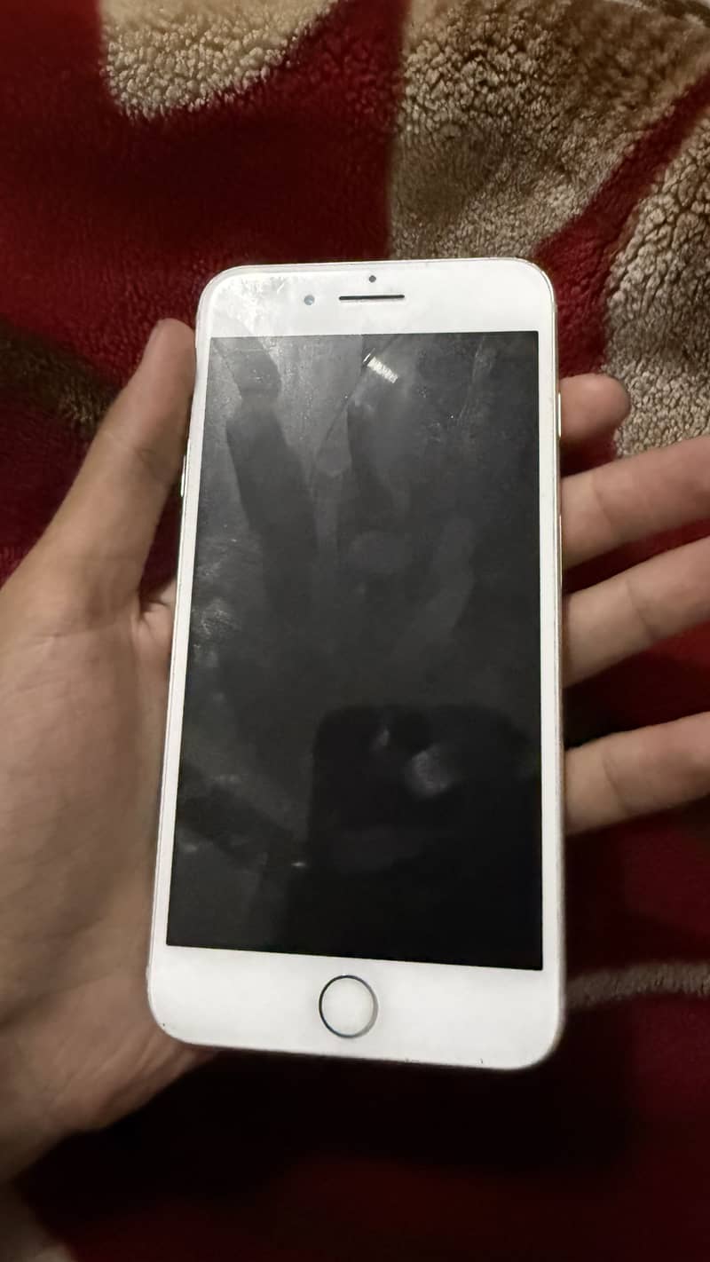 Apple iPhone 7 Plus 4