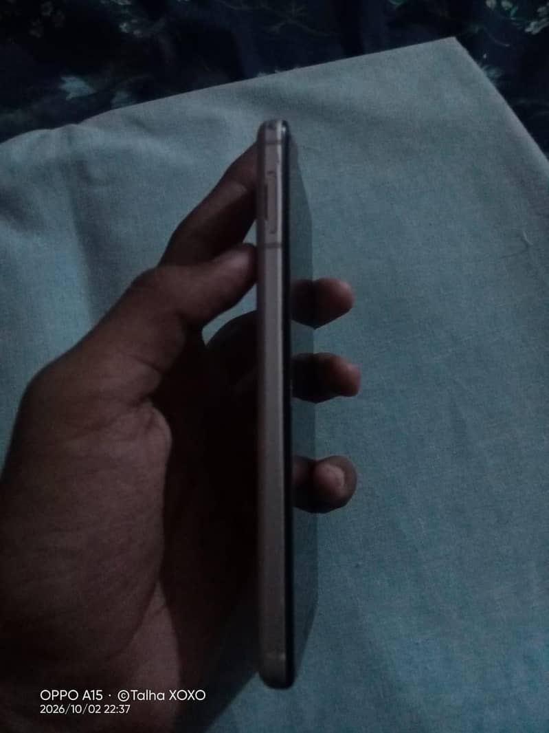 Sharp Aquos Sense 5g 0
