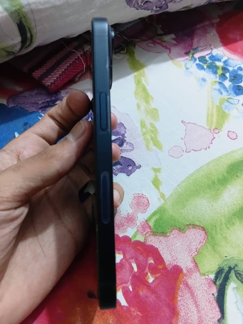 Apple iPhone 14 0