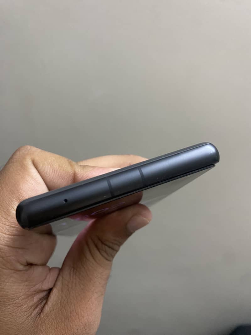 Google Pixel 7a. Sealed piece 4