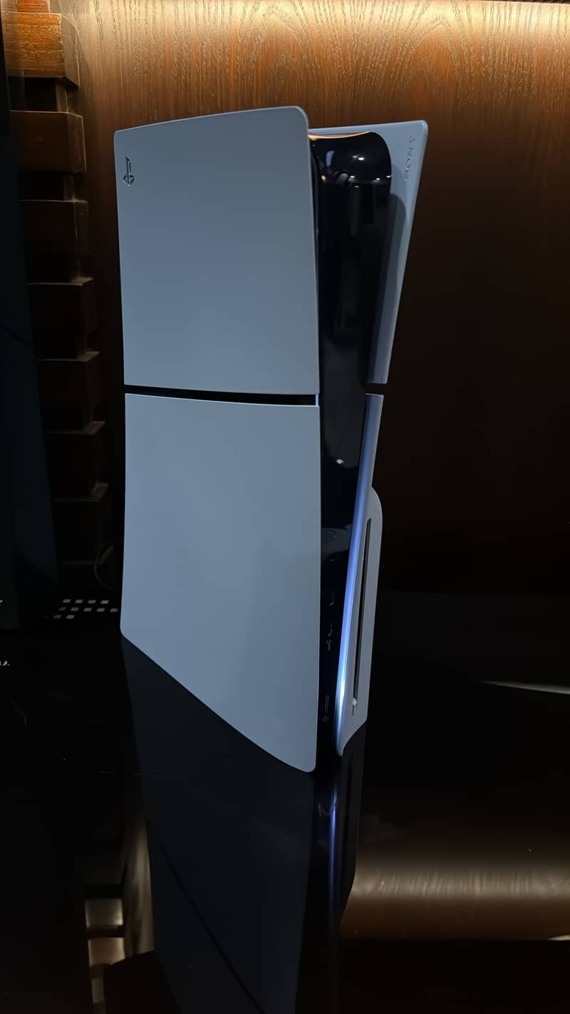 PS5 Slim Disk Edition 1