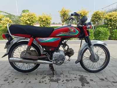 Honda cd 70 2017 in good condition urgent for sell