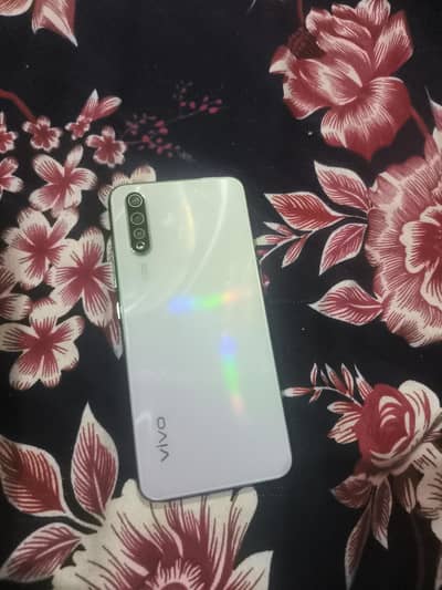 Vivo S1