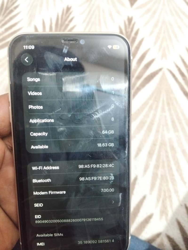 Apple iPhone 11 7