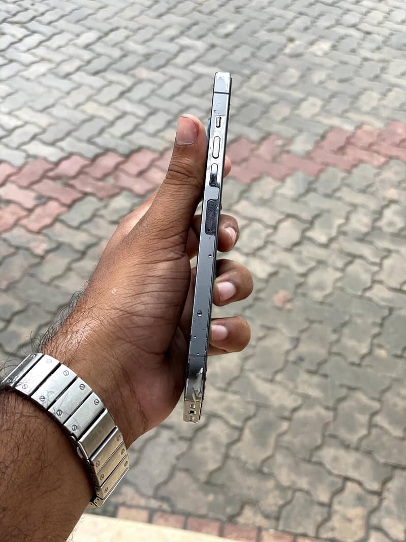 Apple iPhone 13 Pro Max 5