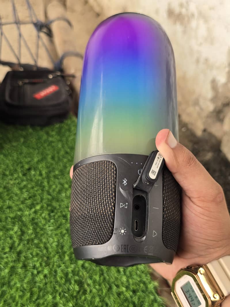 jbl Bluetooth speaker pulse 3 4