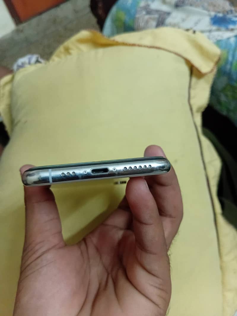 Apple iPhone X 1