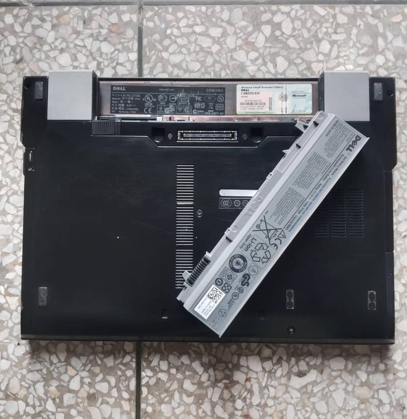 Dell Latitude e6400 2