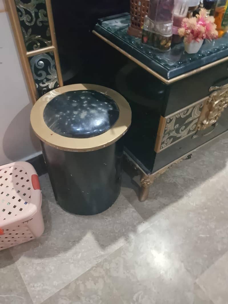 bed side tables and dressing 1