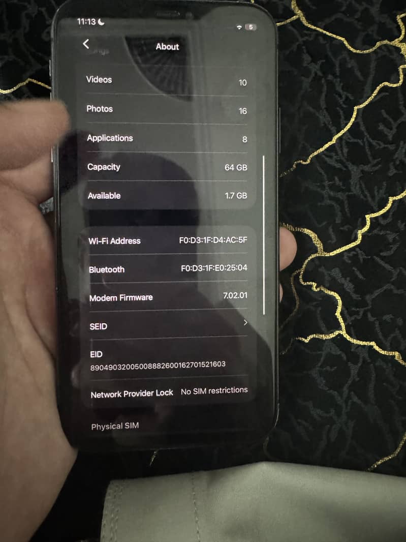 Apple iPhone 11 3