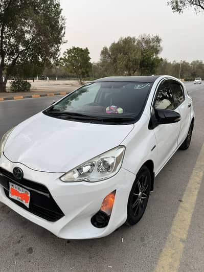 Toyota Aqua 2015