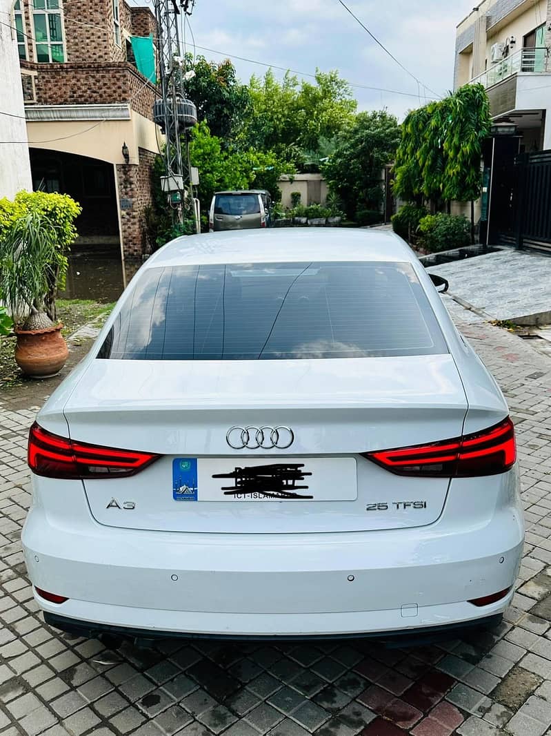 Audi A3 2017 4