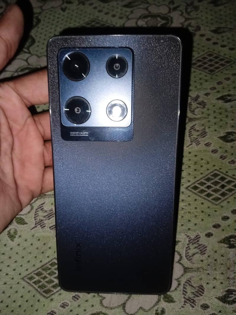 Infinix Note 30 Pro 0