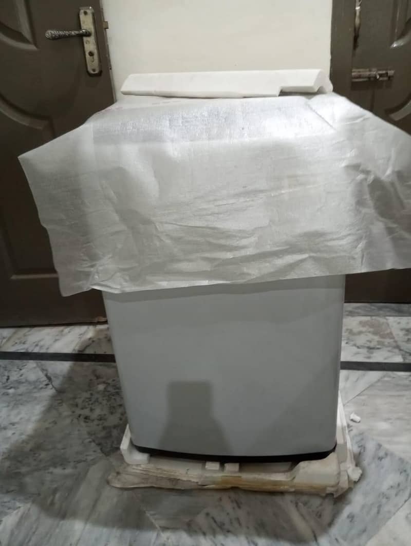 Samsung Automatic Washing Machine 1