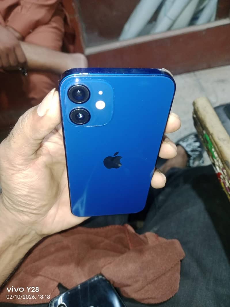 Apple iPhone 12 mini 0