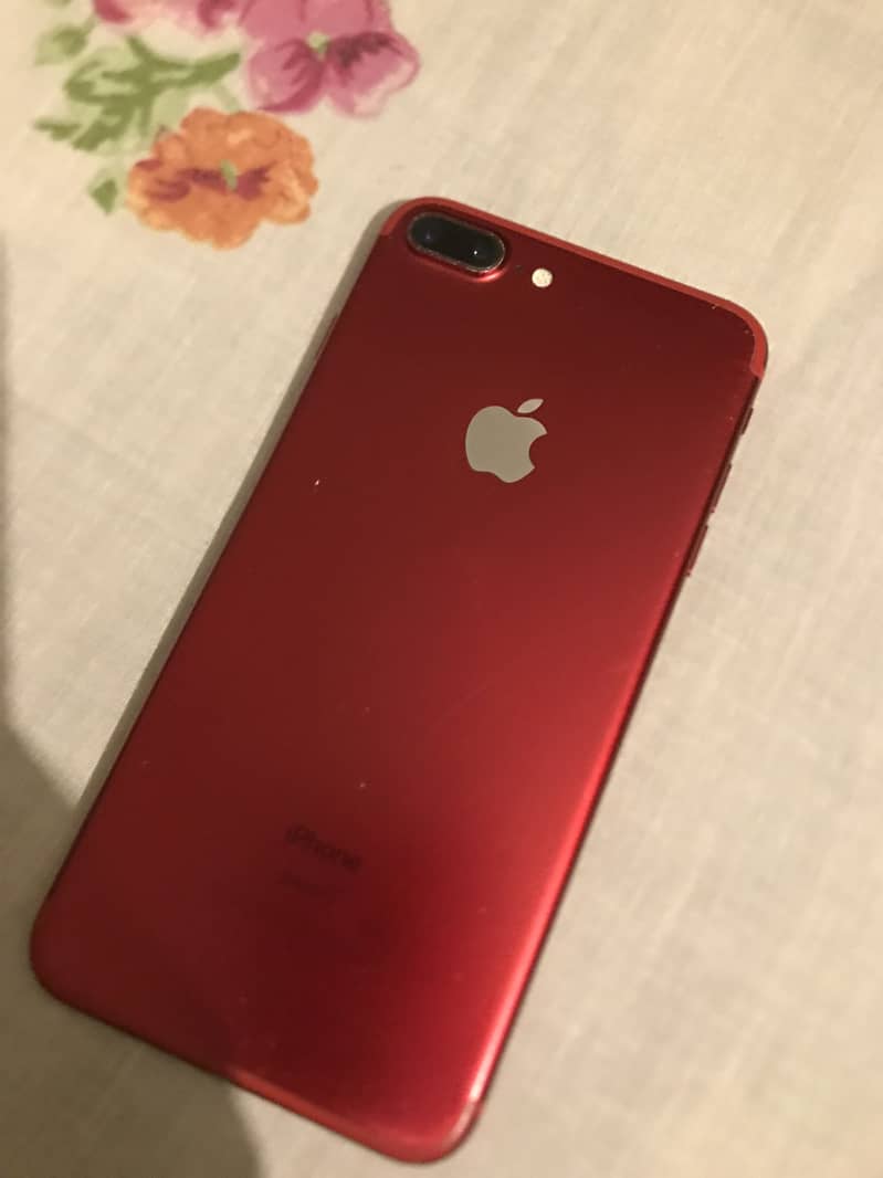Apple iPhone 7 Plus 0