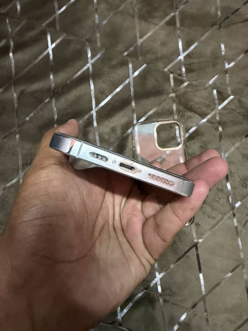 Apple iPhone 14 Pro Max 5
