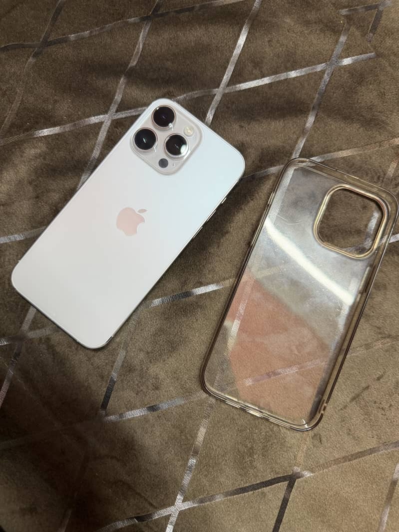 Apple iPhone 14 Pro Max 9