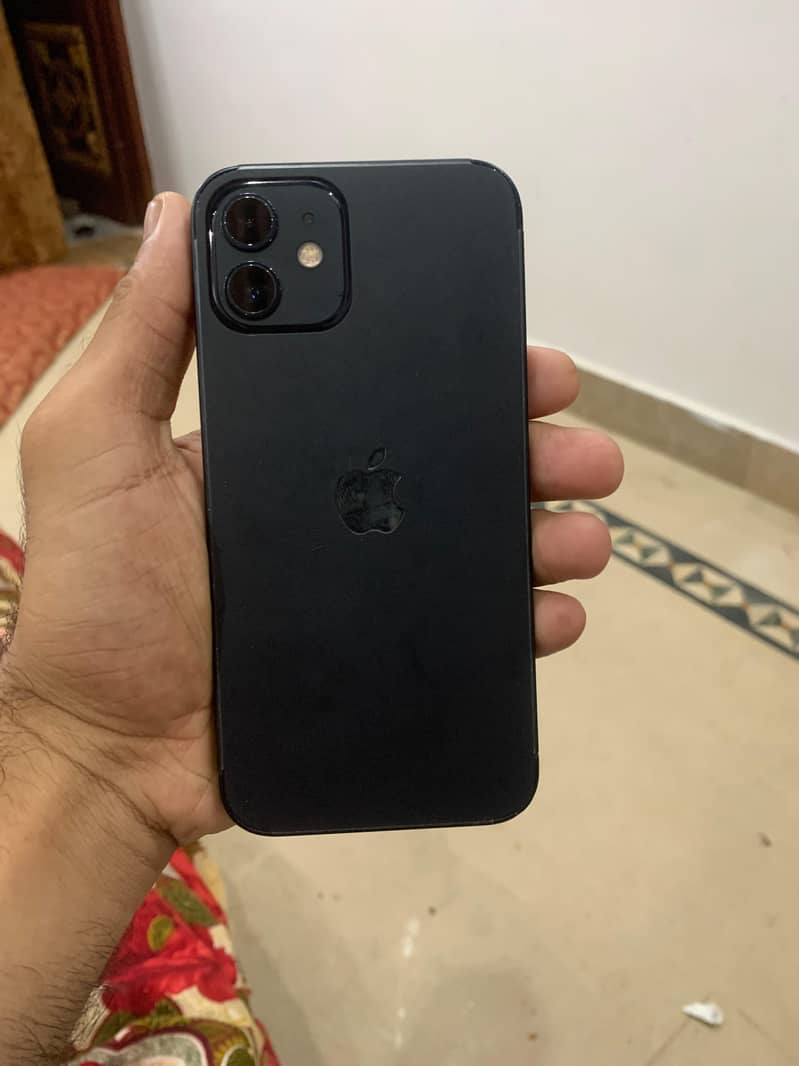 Apple iPhone 12 1