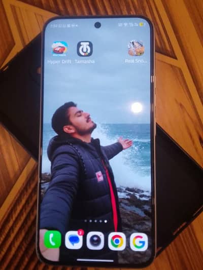Tecno spark 40 pro 8 gb ram 256 gb room bo'x charger sat Hy 10/10