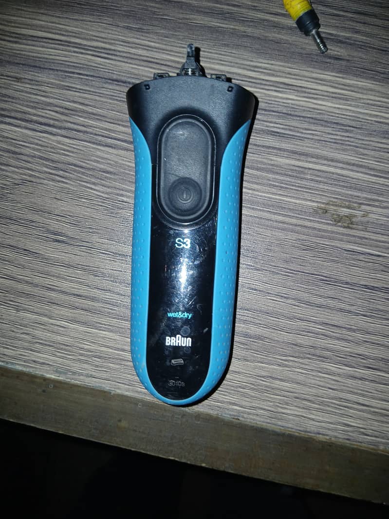 Braun shaver 2