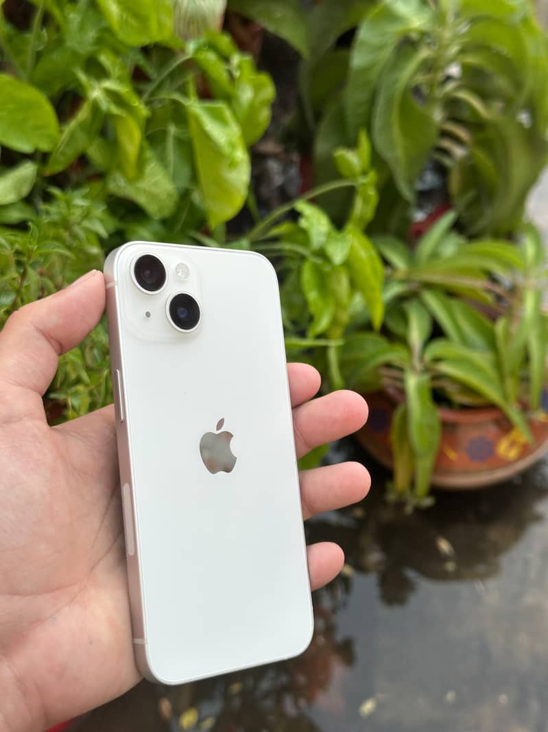 Apple iPhone 14 3