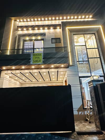10 Marla Brand New Home For Sale