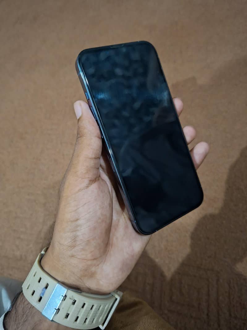 Apple iPhone 13 Pro 6