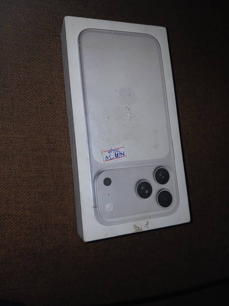 Apple iPhone 17 Pro Max 1