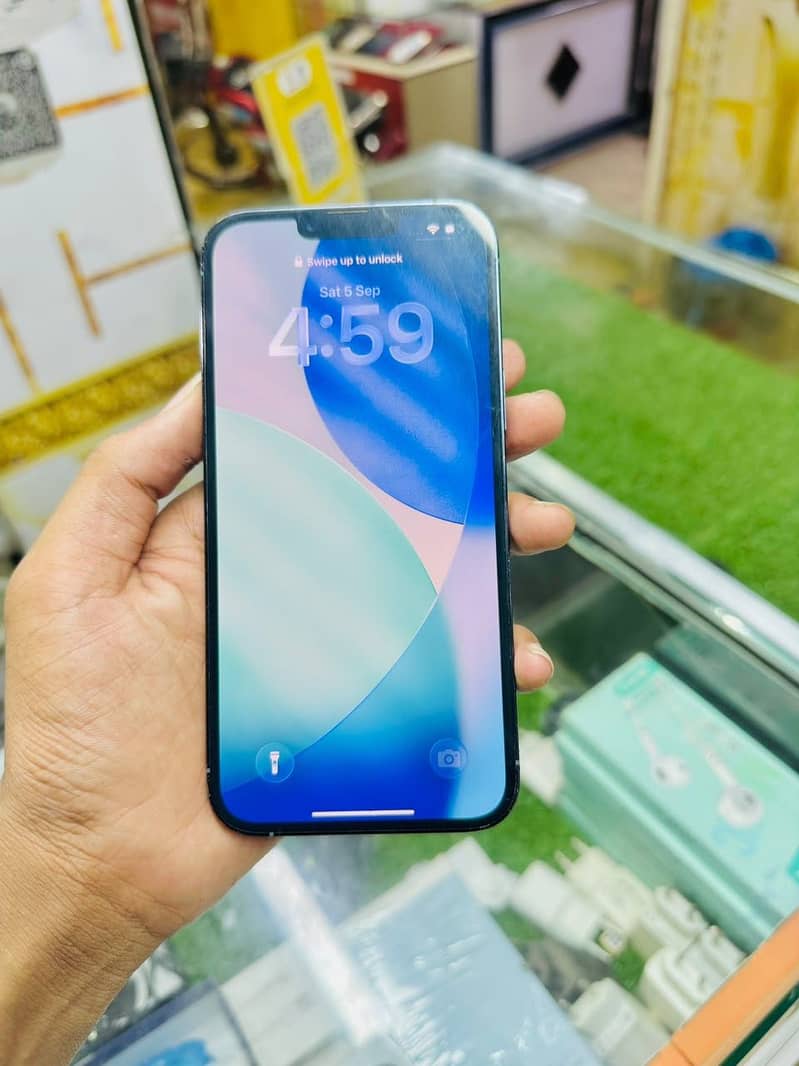 Apple iPhone 13 Pro 1
