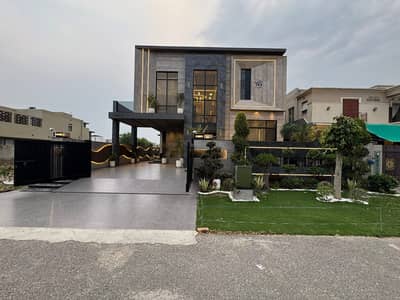 DHA Phase 8 1 Kanal House For Sale