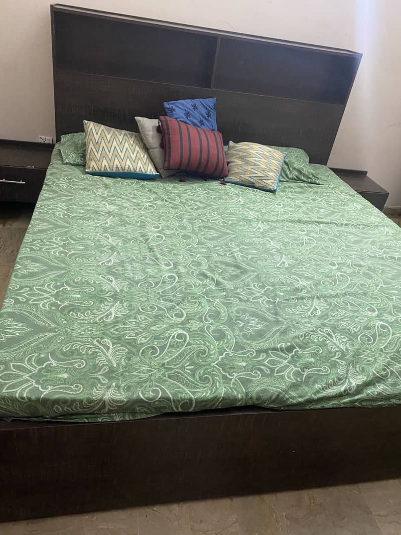 Bed with two side table 0