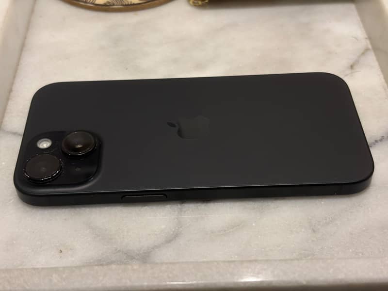 Apple iPhone 15 2