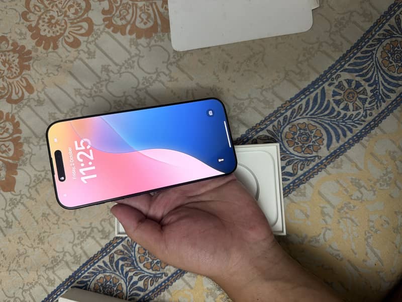 Apple iPhone 16 Pro Max 5