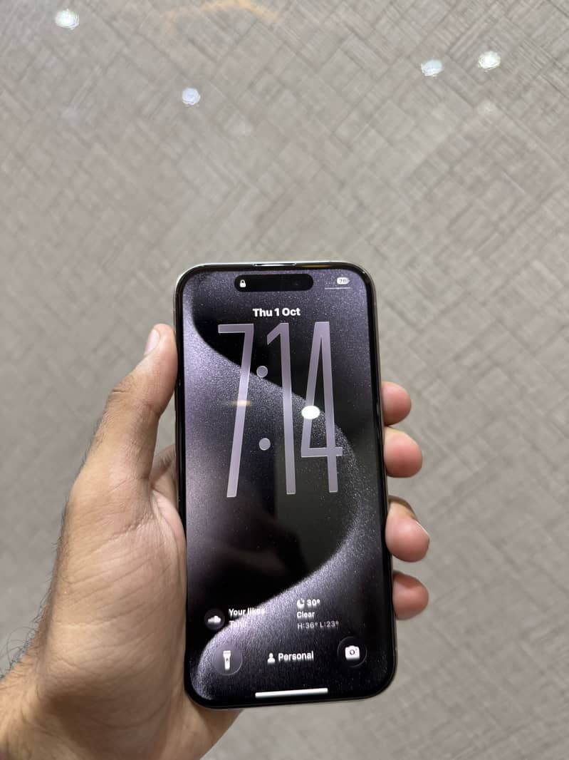 Apple iPhone 15 Pro 0