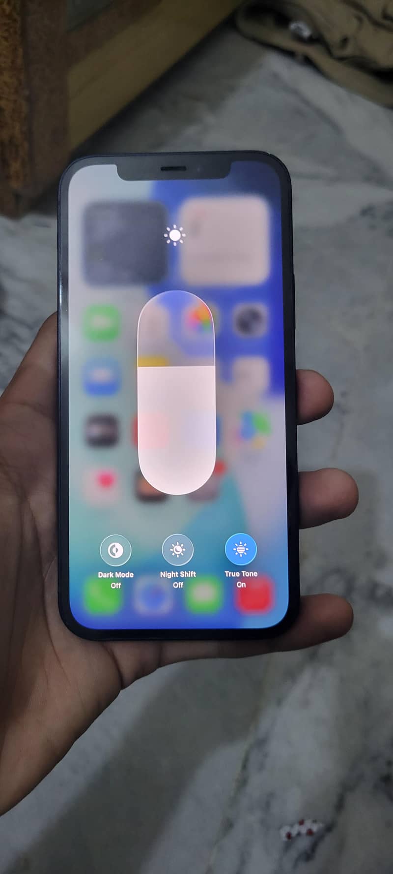 Apple iPhone 12 2